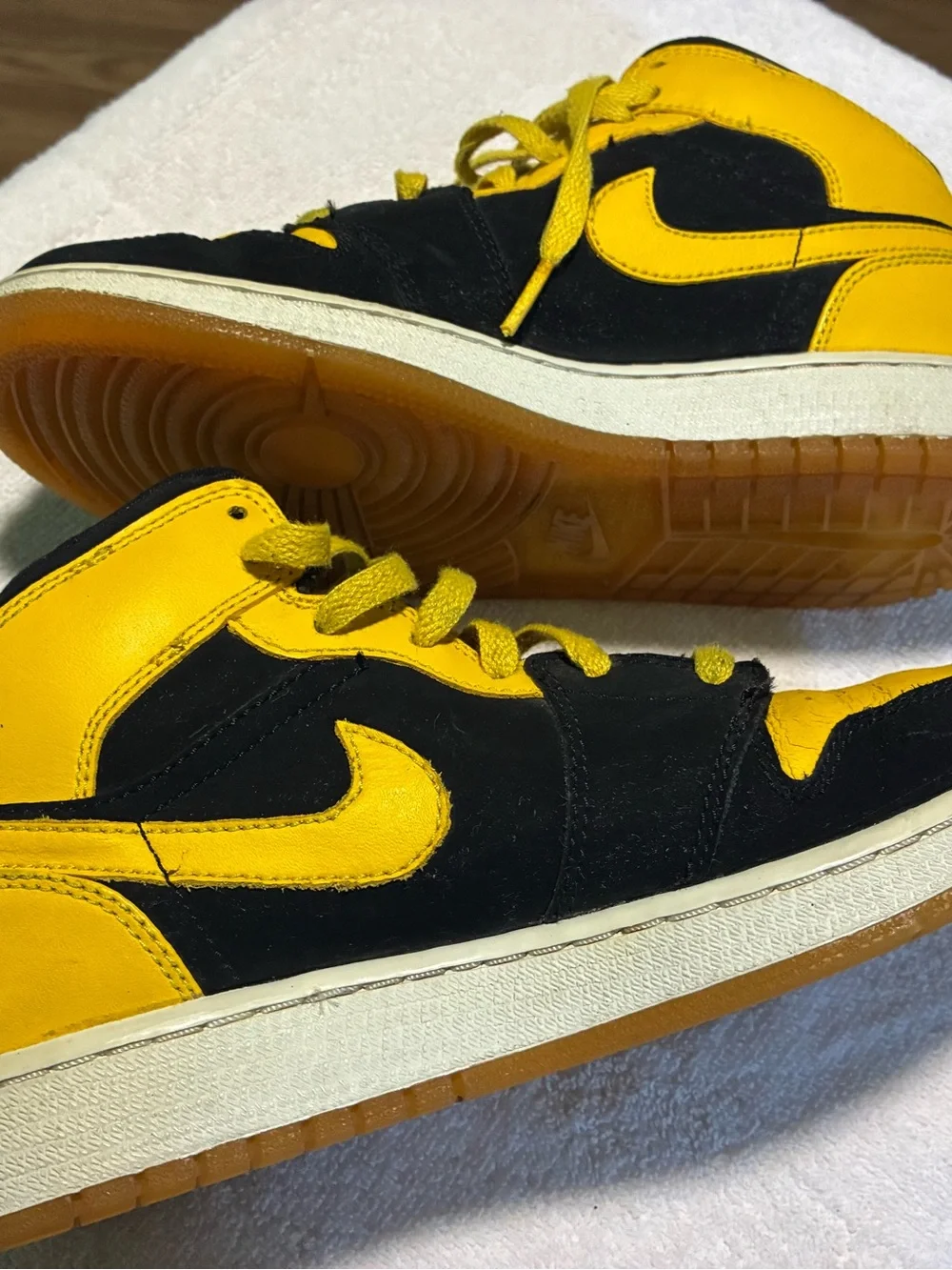 Vintage 2006 - Air Jordan 1 Retro Mid New Love size 5.5
